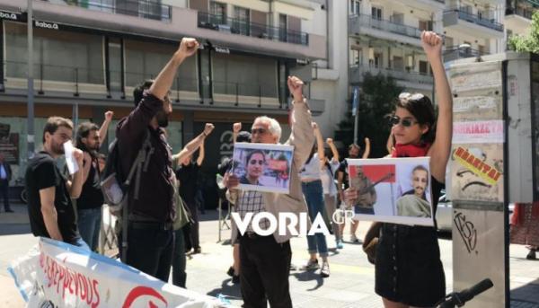 Θεσσαλονίκη: Συγκέντρωση συμπαράστασης σε Τούρκους απεργούς πείνας