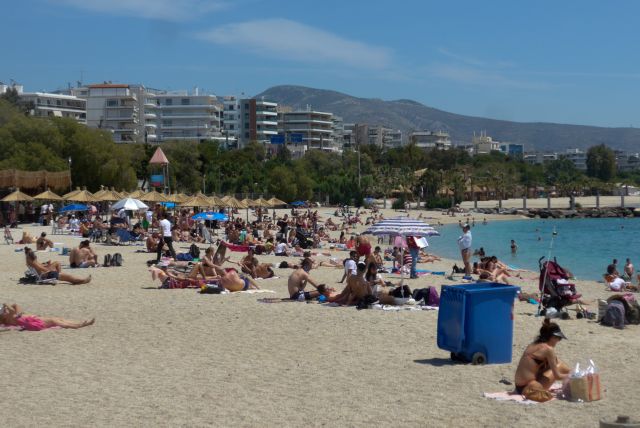 ΚΚΕ: Να ανοίξουν όλες οι ιδιωτικές παραλίες με ελεύθερη είσοδο