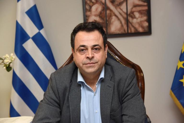 Σαντορινιός: Η κυβέρνηση καταδικάζει τα νησιά στην καταστροφή και την αφάνεια