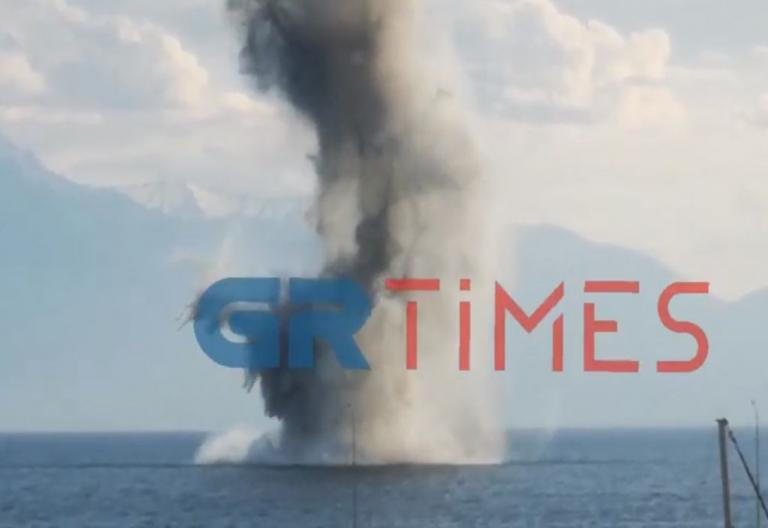 Θεσσαλονίκη: Εξουδετερώθηκε νάρκη του Β’ Παγκοσμίου Πολέμου – Καρέ καρέ η στιγμή της έκρηξης