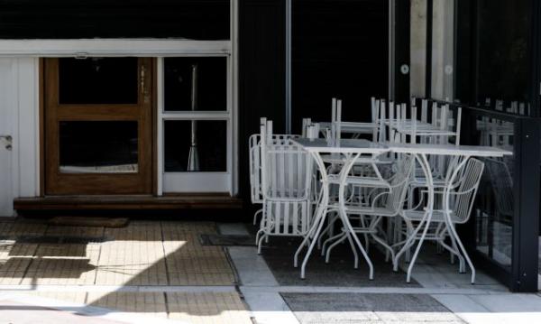 Το σχέδιο για την εστίαση: Τραπεζάκια στον δρόμο και σενάριο για μείωση ΦΠΑ