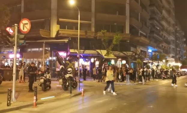 Θεσσαλονίκη: Χαμός για ένα κοκτέιλ για ακόμα ένα βράδυ - Επέμβαση της αστυνομίας [Εικόνες]