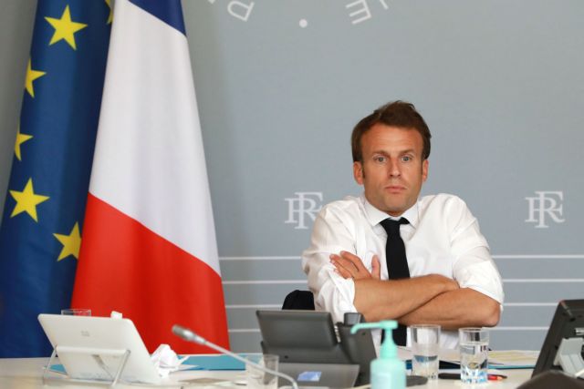 «Τρίζει» η πλειοψηφία του Μακρόν στη γαλλική βουλή