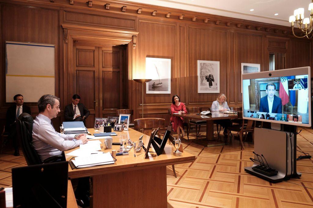 Κοροναϊός – Τηλεδιάσκεψη Μητσοτάκη με ηγέτες 7 χωρών: Τι είπαν για τουρισμό και άνοιγμα σχολείων