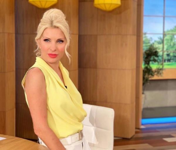 Ελένη Μενεγάκη: «Δείτε τι έχω πάθει! Δεν το εύχομαι σε κανέναν σας!»