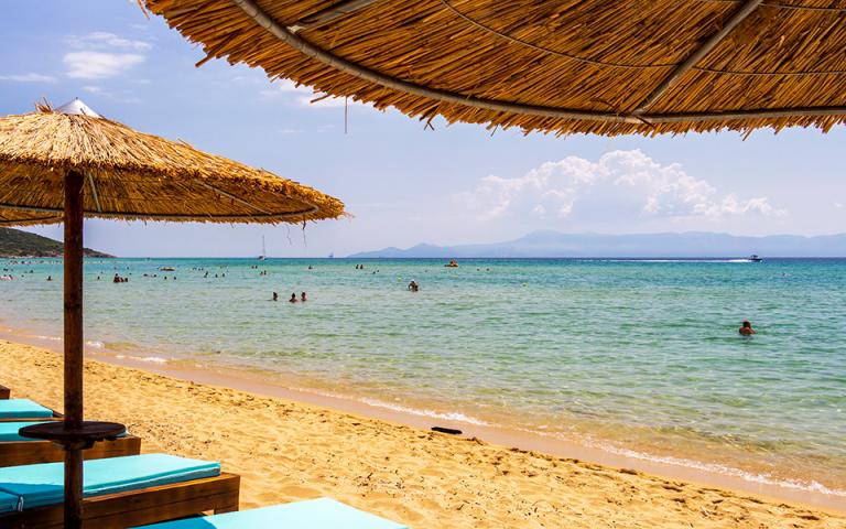 Τουρισμός: Η «ατμομηχανή» της οικονομίας αναζητά διέξοδο – Ψήφος εμπιστοσύνης από τον διεθνή Τύπο