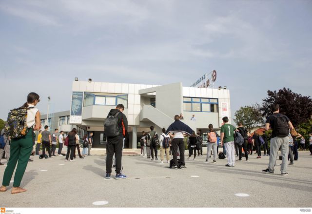 Ανοιχτά σχολεία: Καλύτερη βαθμολογία για τα Γυμνάσια στο τεστ επιστροφής στα θρανία