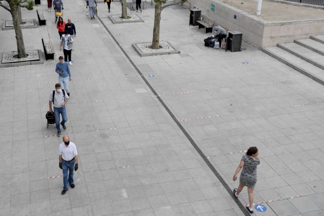 Πώς αντέδρασαν οι χώρες στον κοροναϊό – Οι επιτυχίες και οι μεγάλες αποτυχίες