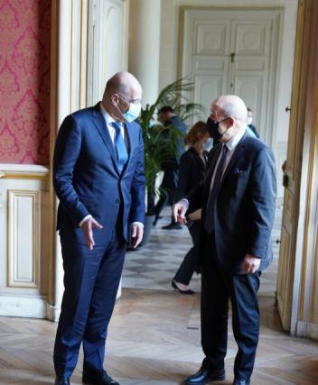 Δένδιας: Δεν μπορεί η Τουρκία συνεχώς να επιχειρεί να εκβιάζει την Ευρώπη