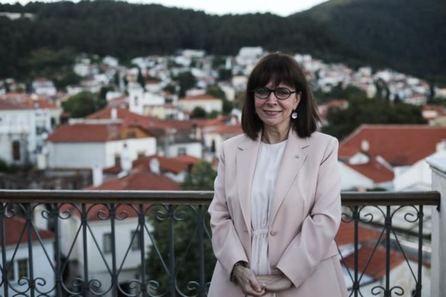 Η συγκινητική ανάρτηση της Σακελλαροπούλου για τις γυναίκες της Θράκης