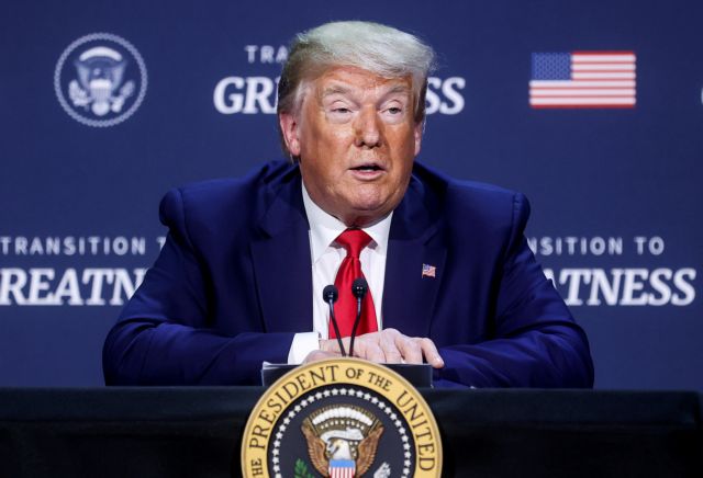 Υπέρ της απαγόρευσης κεφαλοκλειδώματος από αστυνομικούς… με εξαιρέσεις ο Τραμπ