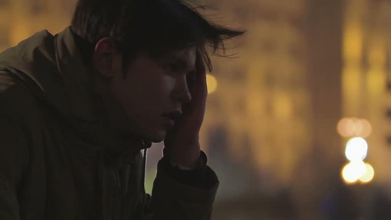 Έρευνα σε φοιτητές: Υψηλά ποσοστά κατάθλιψης, το 30% πιστεύει θεωρίες συνωμοσίας για τον κοροναϊό