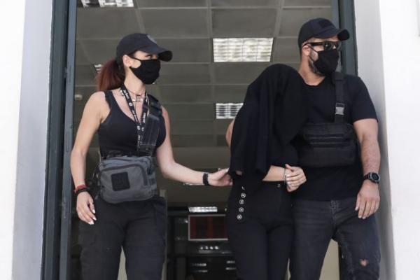 Επίθεση με βιτριόλι: Πώς ερμηνεύεται η πράξη μίσους