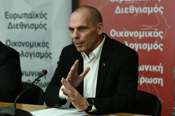 Συζήτηση Βαρουφάκη – Ασάνζ για «τις συνέπειες της πανδημίας στην πολιτική»