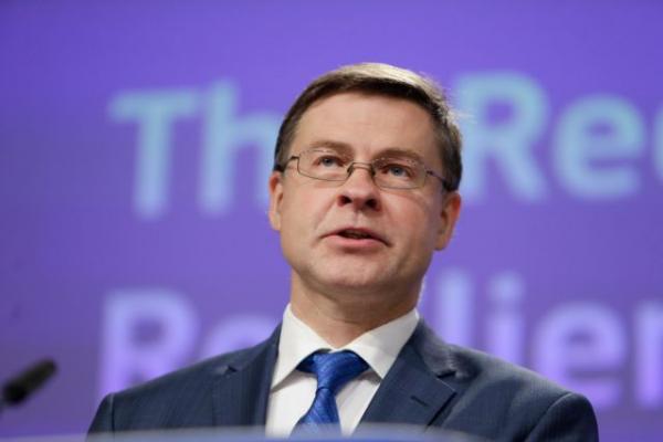 Ντομπρόβσκις για «Ταμείο Ανάκαμψης»: Δεν επιστρέφει η τρόικα