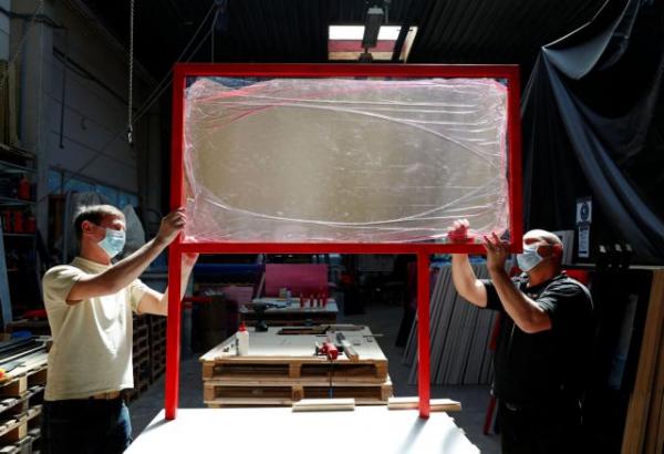 Plexiglass από… χρυσάφι