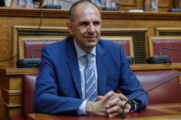 Γεραπετρίτης για ελληνοτουρκικά: «Δεν θα πάμε σε διπλωματία των όπλων»