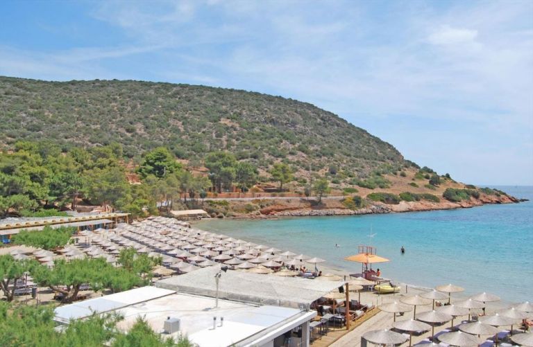 Σφραγίστηκε η πλαζ «Αυλάκι» στο Πόρτο Ράφτη