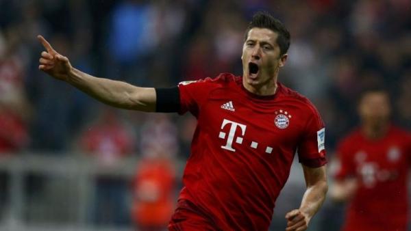 Λεβαντόφσκι: «Η χρυσή μπάλα έρχεται μέσω των ομαδικών διακρίσεων»