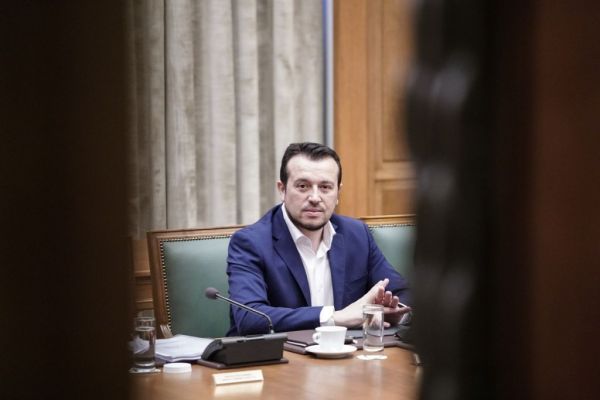 Ο Παππάς, τα ερωτήματα και οι νταραβεριτζήδες της Αριστεράς