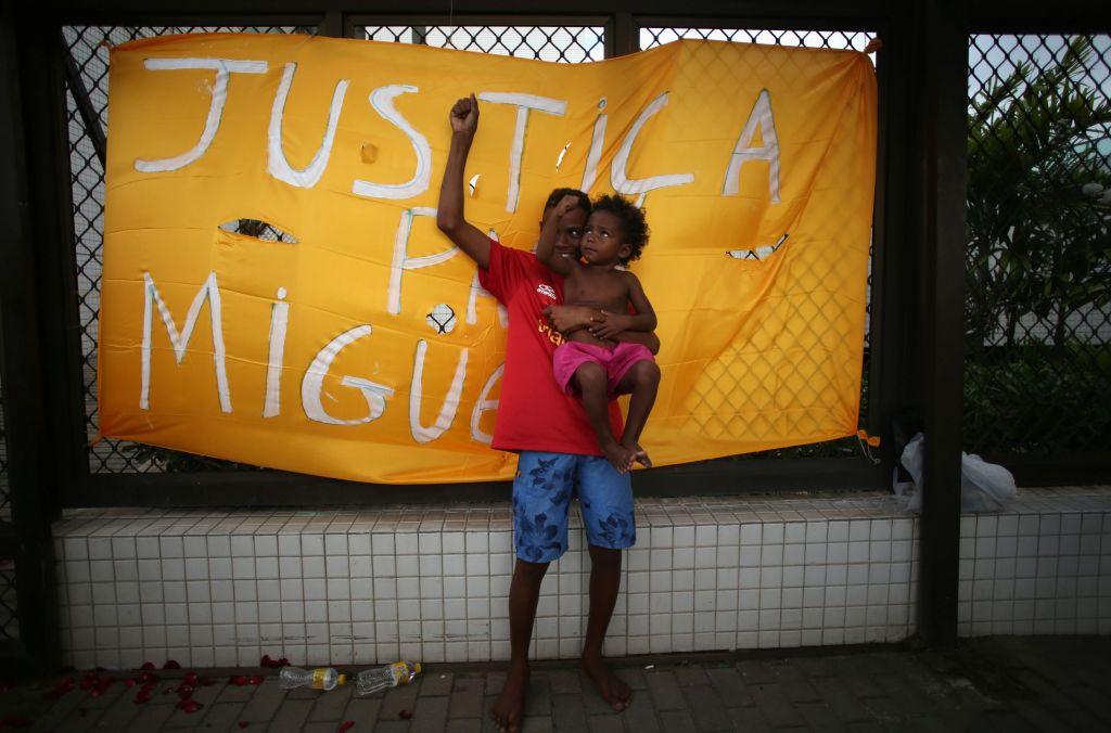 Βραζιλία : Αντιρατσιστικές διαδηλώσεις μετά τον θάνατο ενός μαύρου πεντάχρονου αγοριού