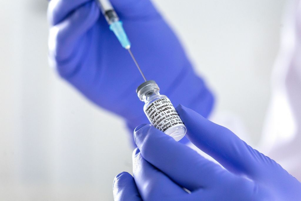 ΠΟΥ: Το εμβόλιο για τoν νέο κοροναϊό δεν είναι βέβαιο – Ίσως σε έναν χρόνο