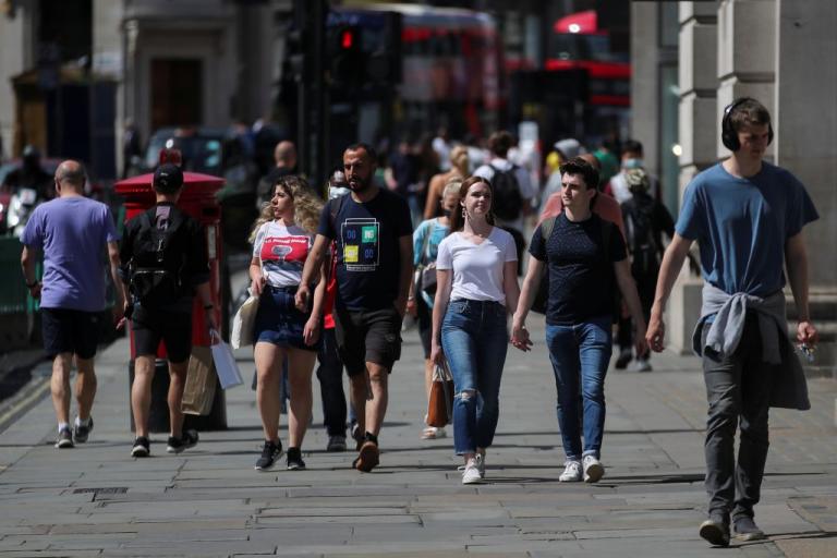 Βρετανία : Υπό διερεύνηση η επίδραση της βιταμίνης D στον κοροναϊό