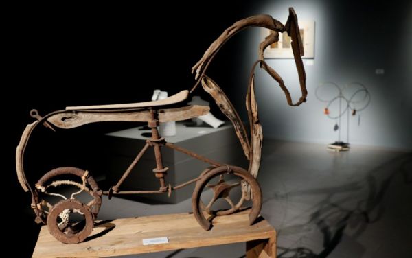 «Διαχρονίες»: Ανοιχτή και πάλι η έκθεση για το κοινό στον Ελληνικό Κόσμο