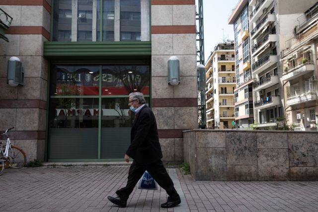 Κοροναϊός: Ανησυχία ΠΟΥ για νέα αρνητικά ρεκόρ – Οι φόβοι στην Ελλάδα