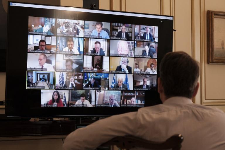 Ανασχηματισμός : Τρία σενάρια για το χρόνο – Ποια ονόματα «παίζουν» στις αλλαγές