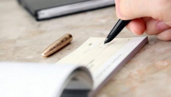 Επιχειρήσεις τουρισμού : Σφραγίζονται οι επιταγές, αλλά δεν μπαίνουν στον Τειρεσία