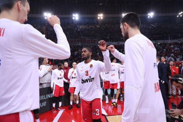 Μπάικς και Πολ αποχαιρέτησαν τον Ολυμπιακό