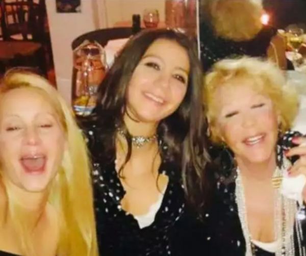 Mαρία Ελένη Λυκουρέζου: Επανασύνδεση με την Μάρθα Κουτουμάνου