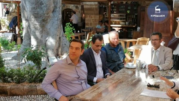 Ο Τσίπρας, η Ρόδος και τα κρούσματα