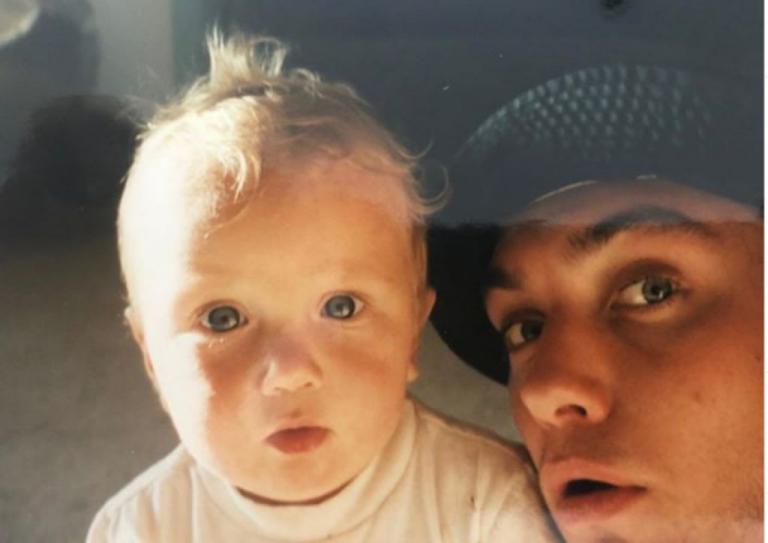 Ο γιος του Τζουντ Λο μεγάλωσε και πήρε τα… γονίδια του πατέρα του!