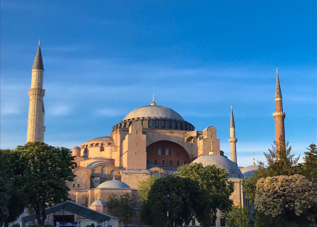 Νέο εθνικιστικό παραλήρημα από τα τουρκικά ΜΜΕ: Ώρα για μετατροπή της Αγίας Σοφίας σε τζαμί