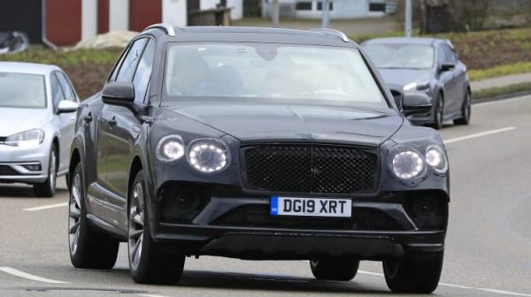 Bentley Bentayga 2021: Μετριοπαθής ανανέωση
