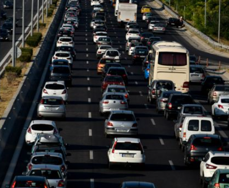 Κίνηση : Κυκλοφοριακό κομφούζιο στην Αθηνών - Λαμίας
