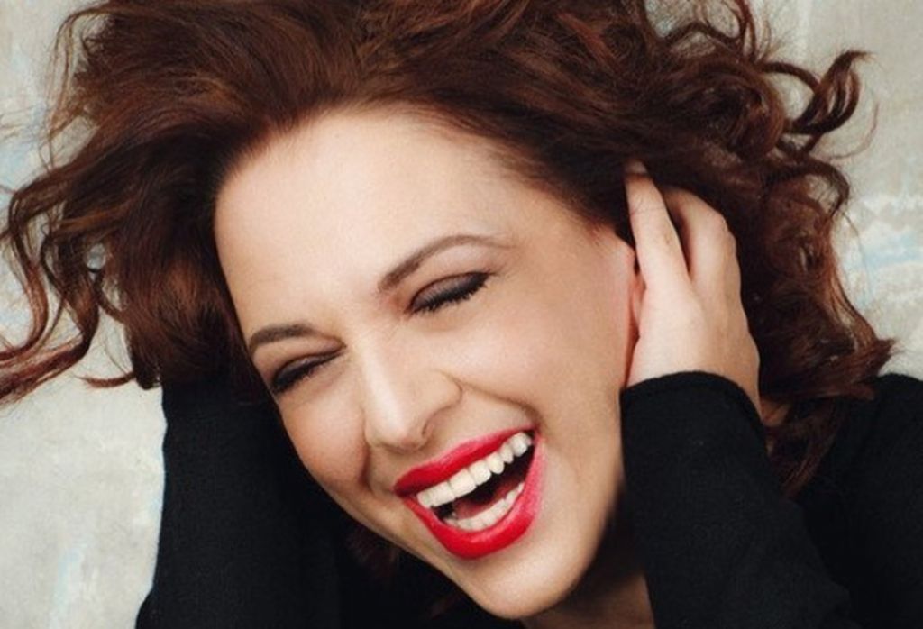 Ελένη Ράντου : Μιλάει «ανοιχτά» για τη σεξουαλική παρενόχληση που δέχθηκε στο παρελθόν