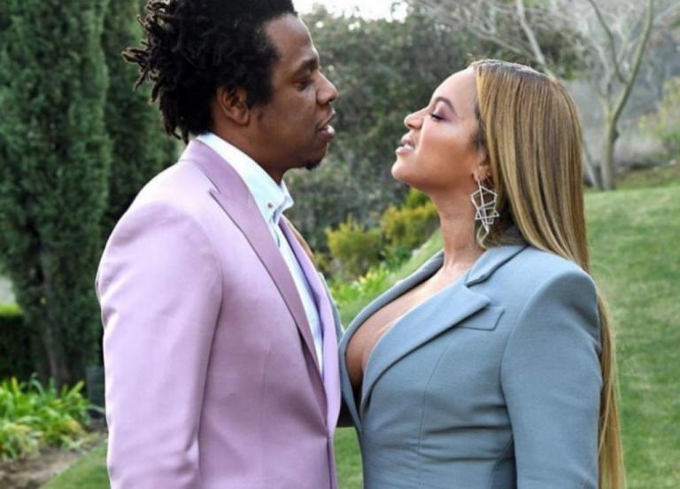 Ζώδια : Έτσι συμπεριφέρονται όταν είναι ερωτευμένα