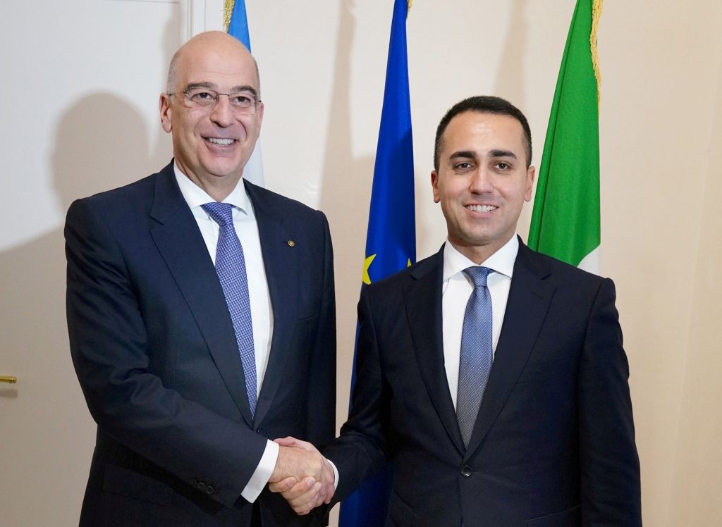 «Κλείδωσε» ο καθορισμός ΑΟΖ με την Ιταλία : Υπογράφουν συμφωνία Δένδιας - Ντι Μάιο