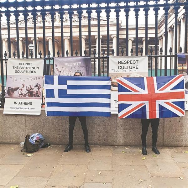 «Είμαστε οι νόμιμοι ιδιοκτήτες των Γλυπτών» λένε οι Βρετανοί απαντώντας στη δήλωση Μενδώνη στα «ΝΕΑ»