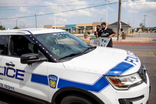 Καναδάς : Αστυνομικός καταδικάστηκε για τον ξυλοδαρμού νεαρού μαύρου