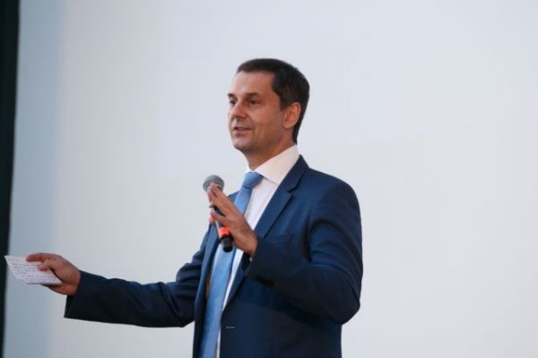 Τουρισμός : Στην Κω ο Θεοχάρης για επαφές με στελέχη της TUI