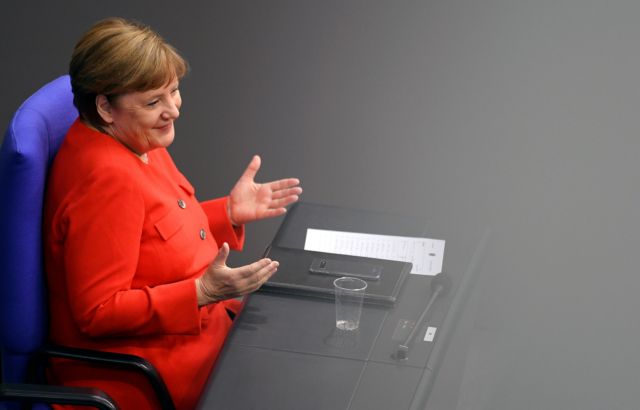 Μέρκελ: Πρέπει να ξεπεράσουμε την κρίση ενωμένοι