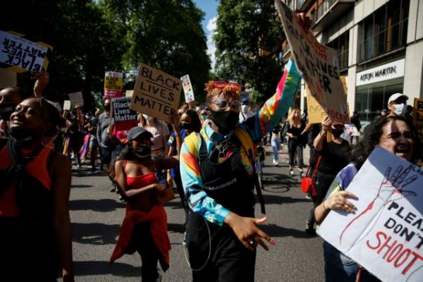 Βρετανία : Η ηγέτις του κινήματος Black Lives Matter ζητά συνάντηση με τον Τζόνσον