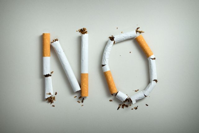 Οι βλαβερές συνέπειες του καπνού και τα οφέλη από τη διακοπή του καπνίσματος | in.gr