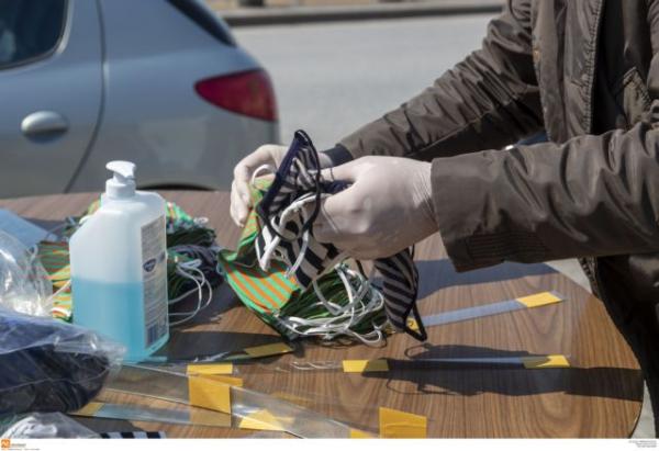 ΠΟΥ: Συστήνει τη χρήση υφασμάτινης μάσκας σε δημόσιους χώρους