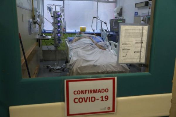 Κοροναϊός : Επιστρέφει ο τρόμος – Πάνω από μισό εκατ. θάνατοι, ξεπερνούν τα 10 εκατ. τα κρούσματα