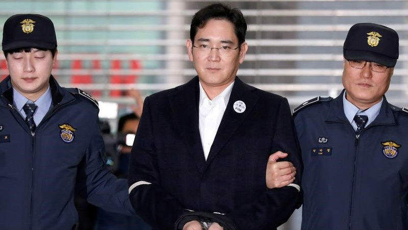 Ένταλμα σύλληψης για τον αντιπρόεδρο της Samsung - Τι έχει συμβεί